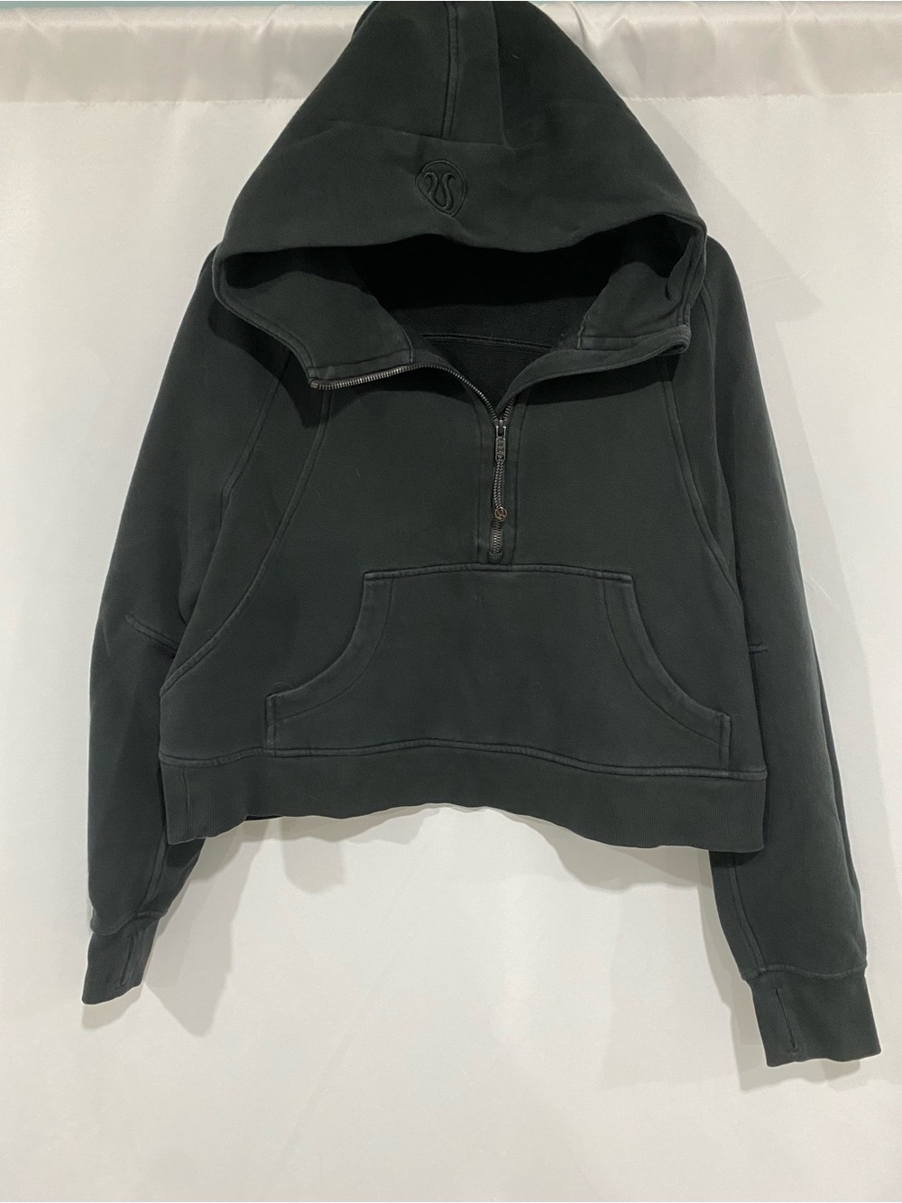 Lululemon ladies M L scuba oversized crop half zip hoodie